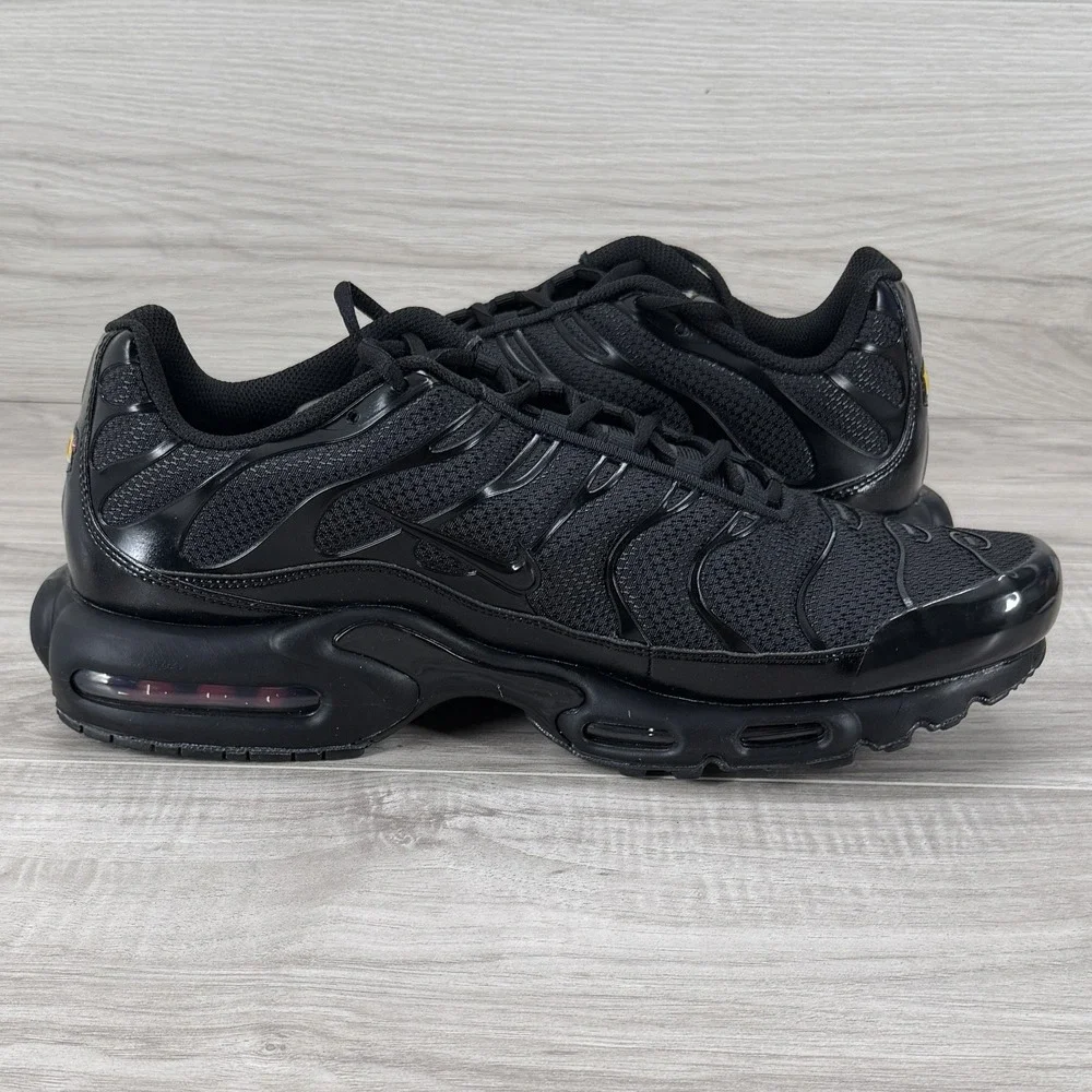 Nike Air Max Plus TN Tuned Triple Black Blackout All 604133-050 sz 13 Men's